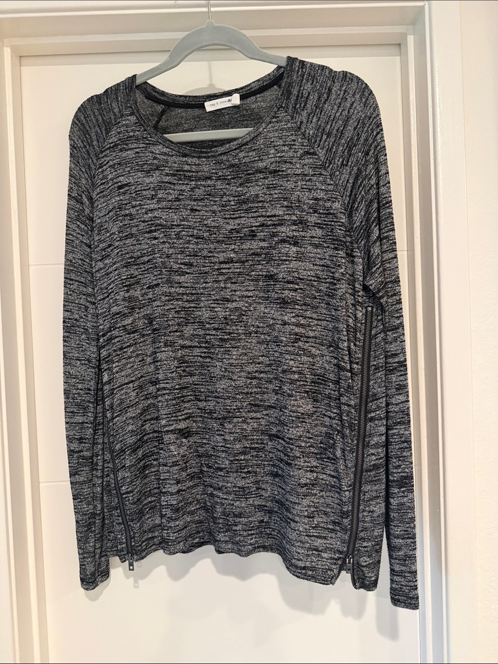 rag & bone Heathered Black and Gray Long-Sleeve Zip-Accent Pullover